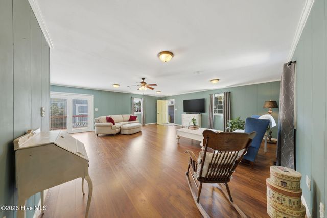 607 Cape Fear Boulevard, Carolina Beach, NC 28428