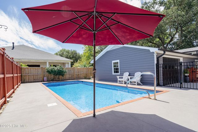 607 Cape Fear Boulevard, Carolina Beach, NC 28428