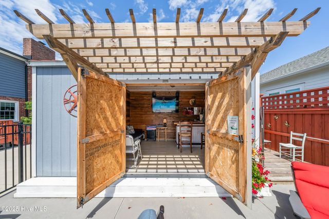 607 Cape Fear Boulevard, Carolina Beach, NC 28428