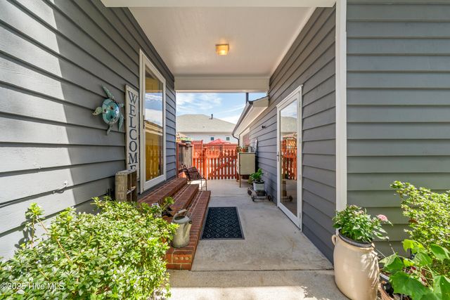 607 Cape Fear Boulevard, Carolina Beach, NC 28428