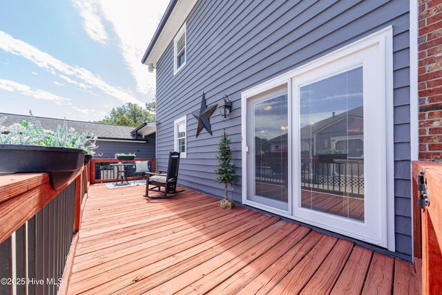 607 Cape Fear Boulevard, Carolina Beach, NC 28428