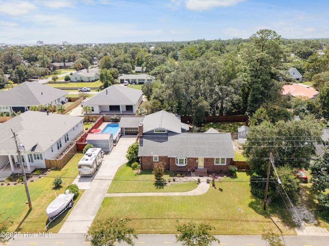 607 Cape Fear Boulevard, Carolina Beach, NC 28428