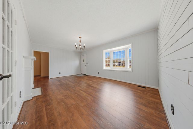 607 Cape Fear Boulevard, Carolina Beach, NC 28428