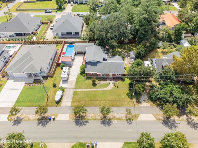 607 Cape Fear Boulevard, Carolina Beach, NC 28428