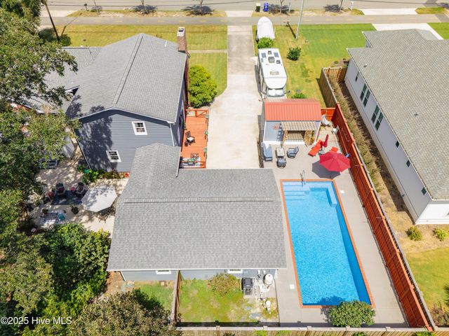 607 Cape Fear Boulevard, Carolina Beach, NC 28428