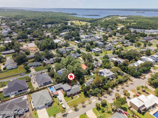 607 Cape Fear Boulevard, Carolina Beach, NC 28428