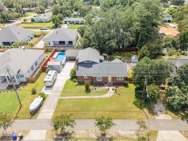 607 Cape Fear Boulevard, Carolina Beach, NC 28428