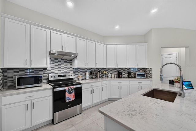 13737 RUSHING CREEK RUN, Orlando, FL 32824