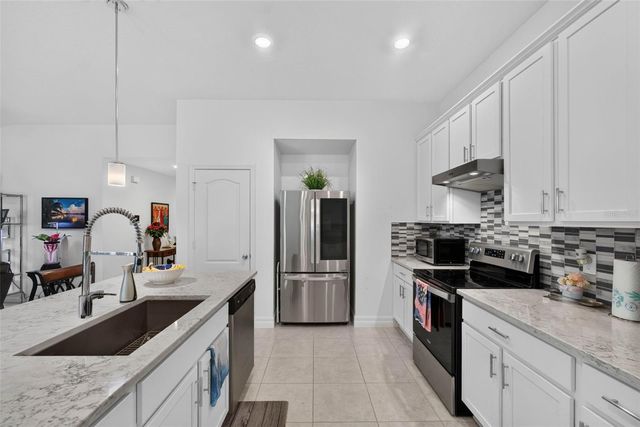 13737 RUSHING CREEK RUN, Orlando, FL 32824