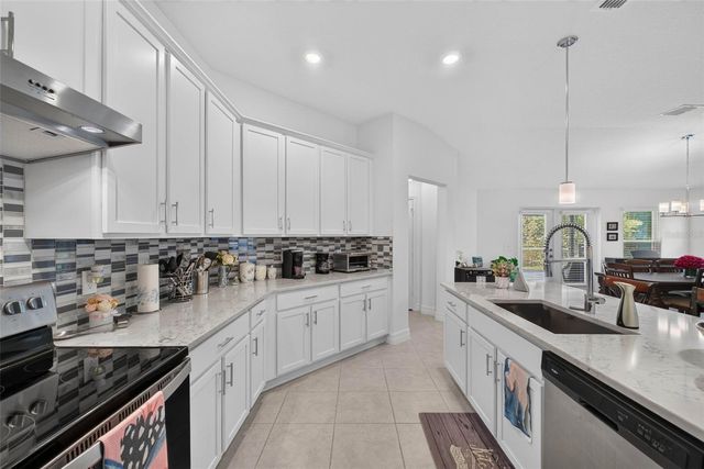 13737 RUSHING CREEK RUN, Orlando, FL 32824