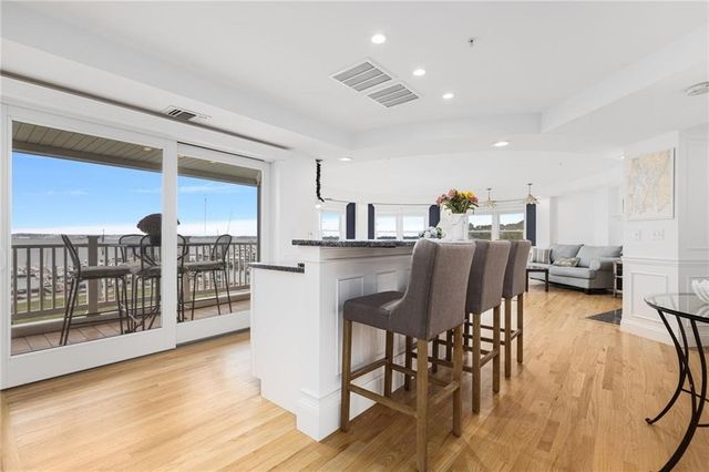53 Conanicus Avenue 3A, Jamestown, RI 02835