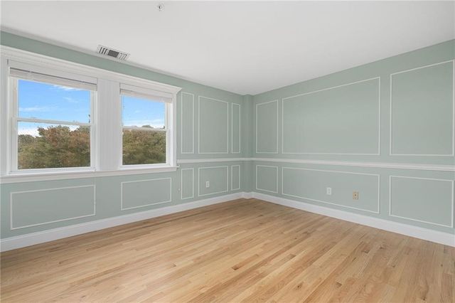 53 Conanicus Avenue 3A, Jamestown, RI 02835