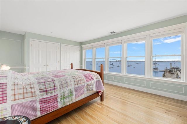 53 Conanicus Avenue 3A, Jamestown, RI 02835