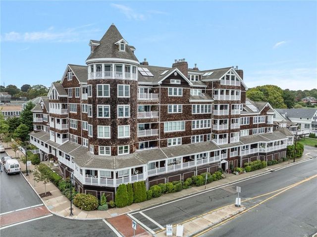 53 Conanicus Avenue 3A, Jamestown, RI 02835