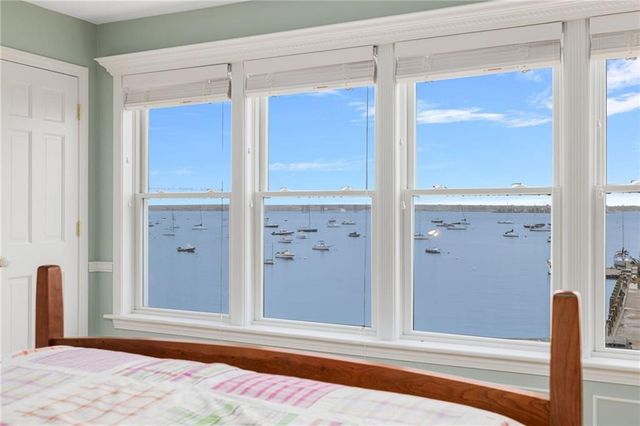 53 Conanicus Avenue 3A, Jamestown, RI 02835