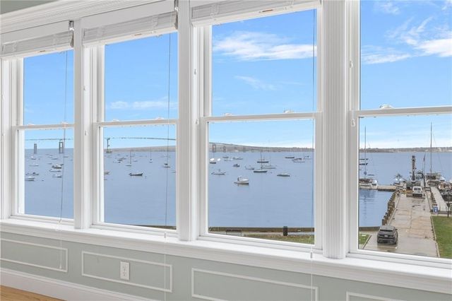 53 Conanicus Avenue 3A, Jamestown, RI 02835