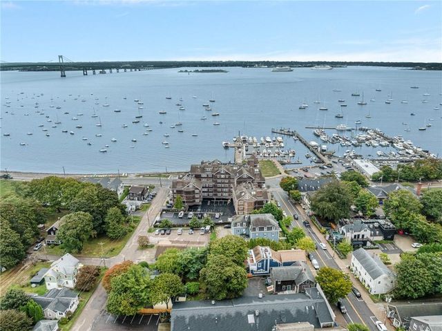 53 Conanicus Avenue 3A, Jamestown, RI 02835