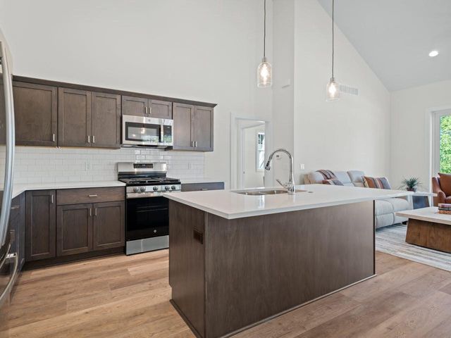 600 Monarch Lane, Beaver Dam, WI 53916