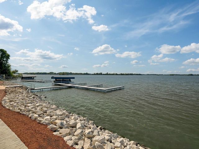 600 Monarch Lane, Beaver Dam, WI 53916
