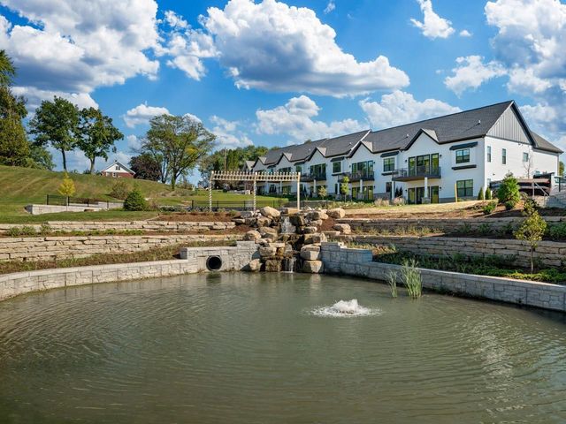 600 Monarch Lane, Beaver Dam, WI 53916
