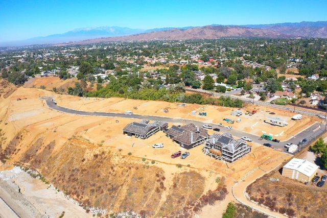 35882 Wildwood Crest Drive, Yucaipa, CA 92399