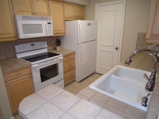815 W Boynton Beach Boulevard 10-103, Boynton Beach, FL 33426