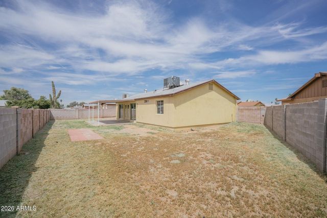 8017 W MEADOWBROOK Avenue, Phoenix, AZ 85033