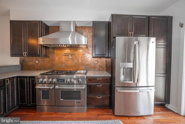 601 POPLAR ST, Philadelphia, PA 19123
