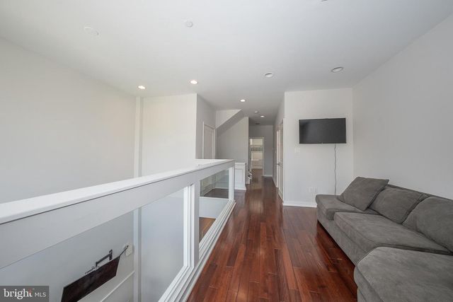 601 POPLAR ST, Philadelphia, PA 19123