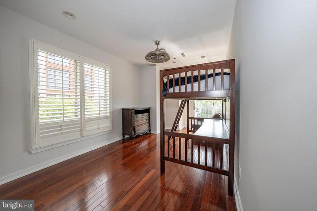 601 POPLAR ST, Philadelphia, PA 19123