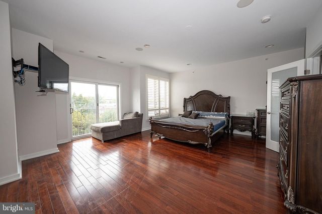 601 POPLAR ST, Philadelphia, PA 19123
