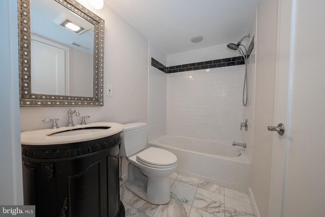 601 POPLAR ST, Philadelphia, PA 19123