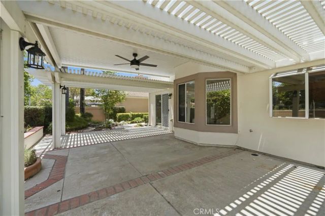 40502 Via Amapola, Murrieta, CA 92562