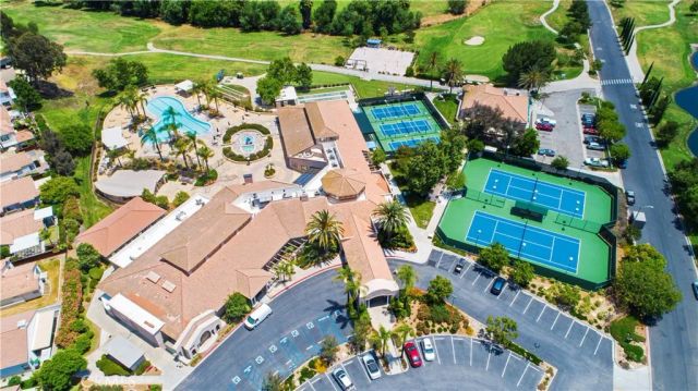 40502 Via Amapola, Murrieta, CA 92562