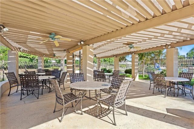 40502 Via Amapola, Murrieta, CA 92562