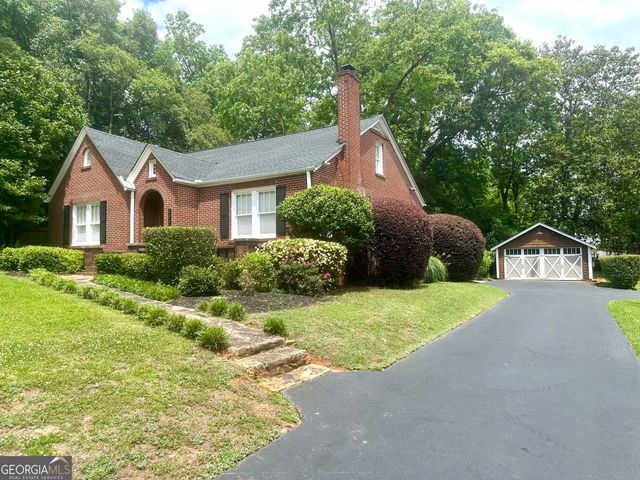 704 Woodland Drive, Griffin, GA 30224