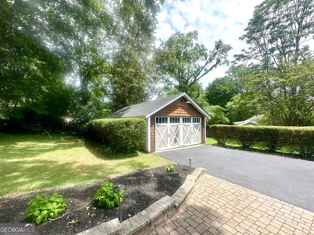 704 Woodland Drive, Griffin, GA 30224