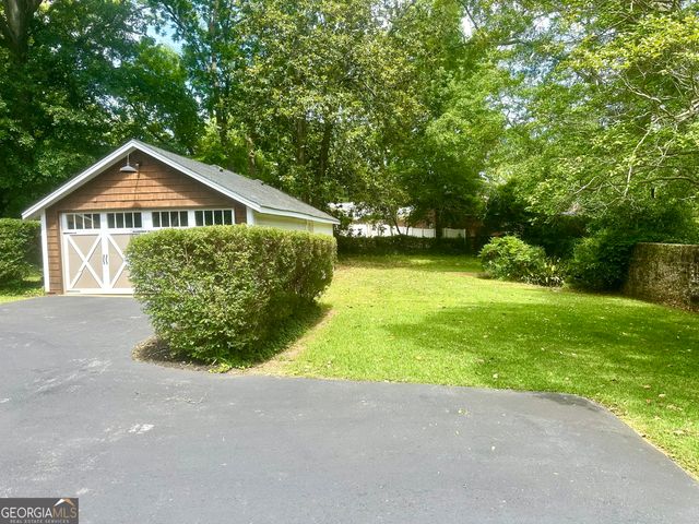 704 Woodland Drive, Griffin, GA 30224