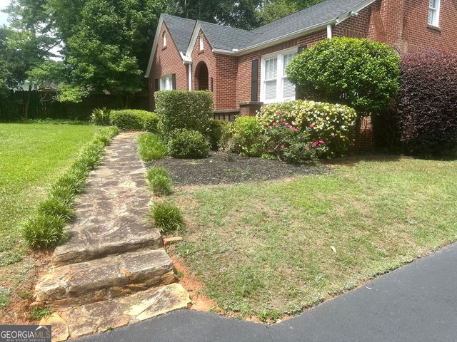 704 Woodland Drive, Griffin, GA 30224