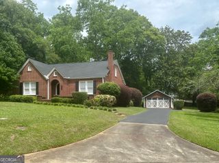 704 Woodland Drive, Griffin, GA 30224