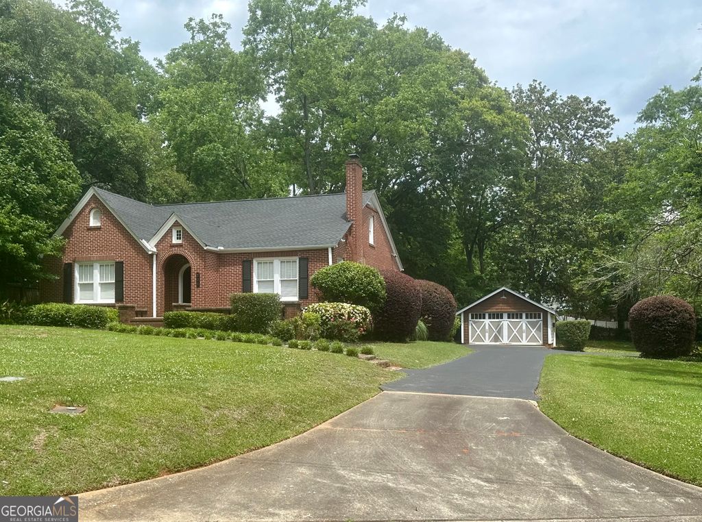 704 Woodland Drive, Griffin, GA 30224