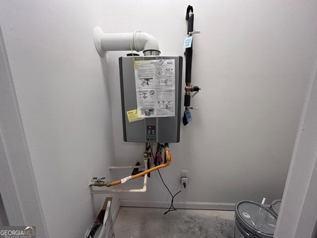 311 Honey Locust Court, Peachtree City, GA 30269