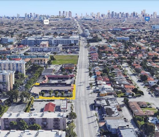 4685 NW 7th St, Miami, FL 33126