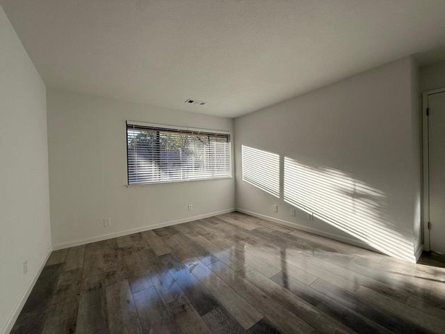 5705 Makati Circle F, San Jose, CA 95123