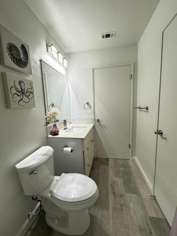 5705 Makati Circle F, San Jose, CA 95123