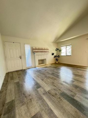 5705 Makati Circle F, San Jose, CA 95123