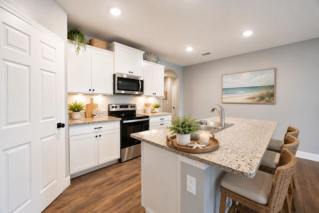 927 Remington Green Drive SE, Palm Bay, FL 32909