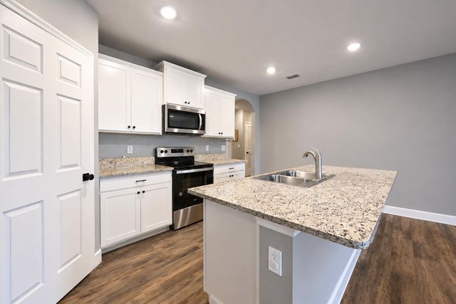 927 Remington Green Drive SE, Palm Bay, FL 32909