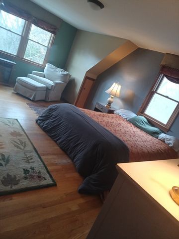 207 Topsfield Rd, Wenham, MA 01984