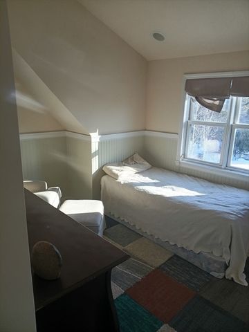 207 Topsfield Rd, Wenham, MA 01984